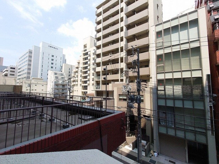 物件内観写真16　(室内からの展望)