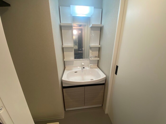 物件内観写真12　(洗面)
