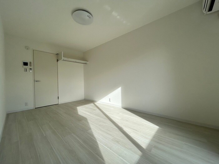 物件内観写真6　(居室)