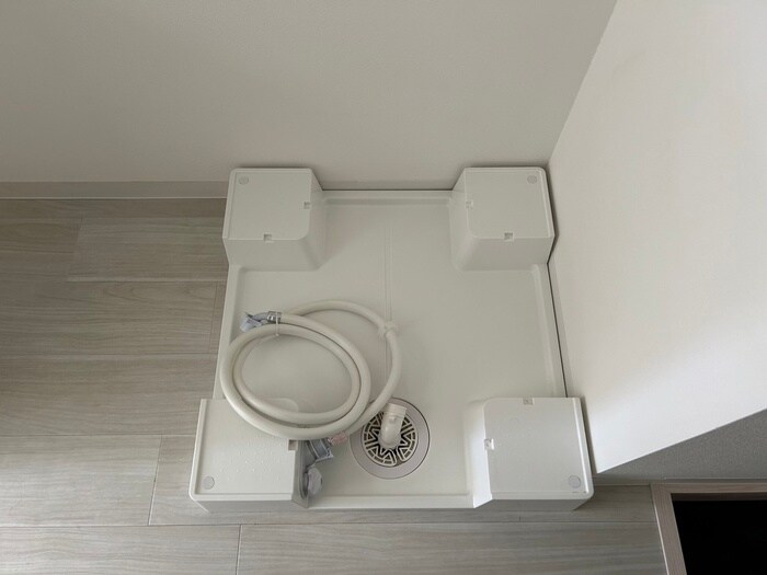 物件内観写真15　(洗濯機置場)