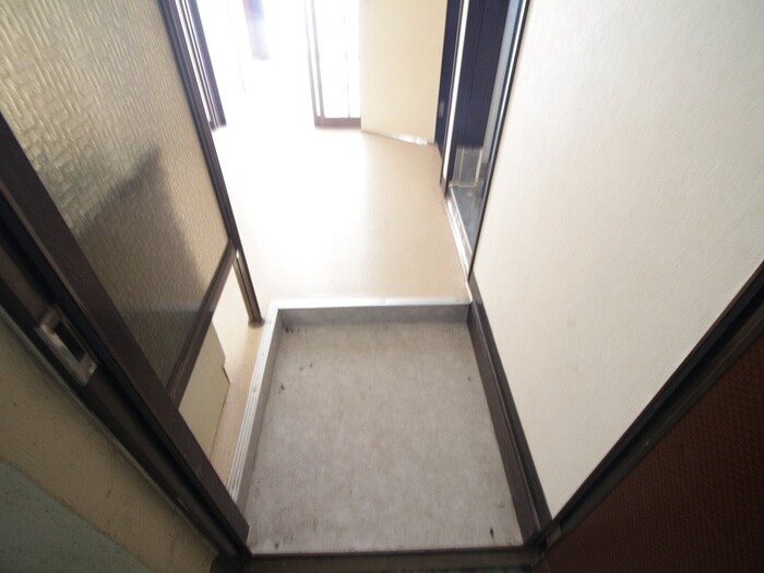 物件内観写真22　(玄関)