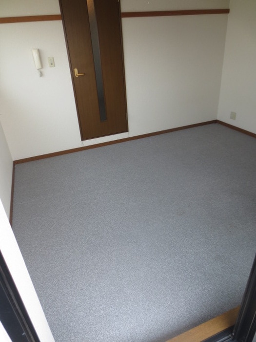 物件内観写真4　(居室)