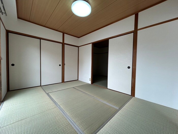 物件内観写真8　(居室)