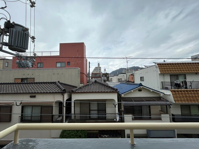 物件内観写真18　(室内からの展望)