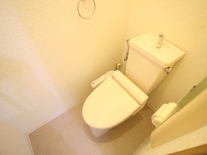 物件内観写真13　(トイレ)