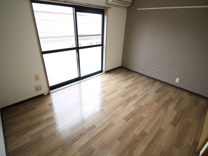 物件内観写真15　(居室)