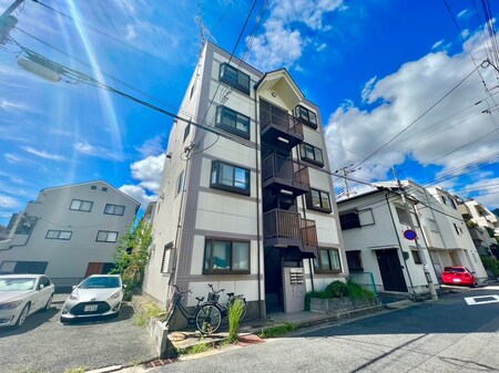 ハ－ベスト烏帽子外観写真