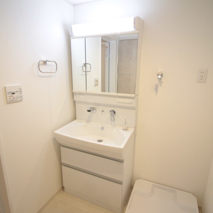 物件内観写真9　(洗面)