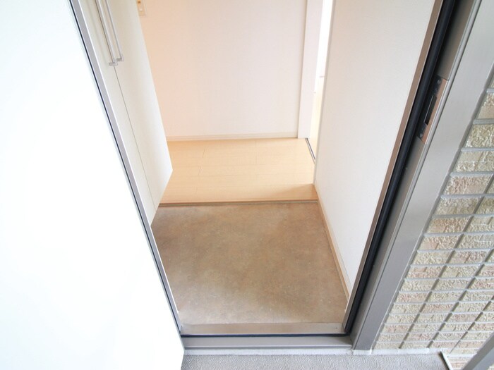 物件内観写真4　(廊下)