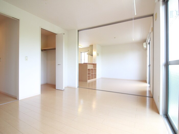 物件内観写真6　(居室)