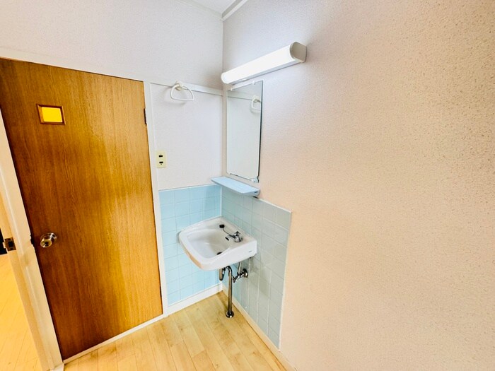物件内観写真12　(洗面)
