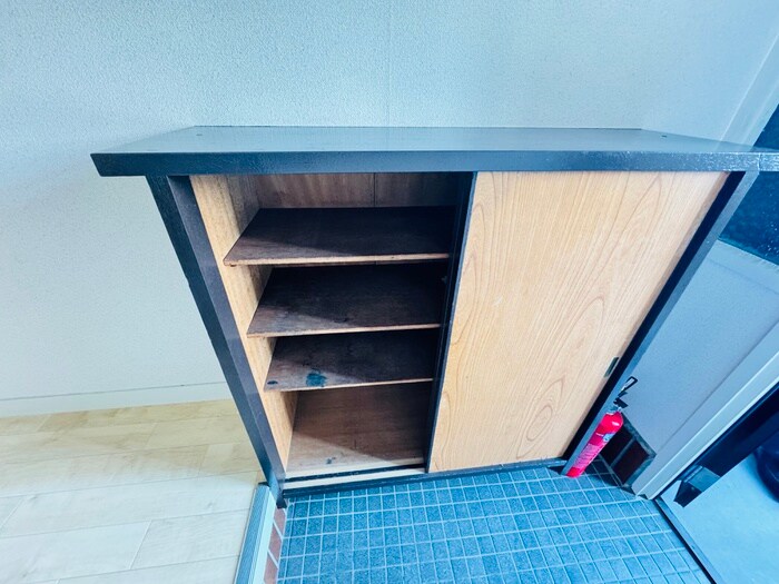 物件内観写真16　(靴箱)