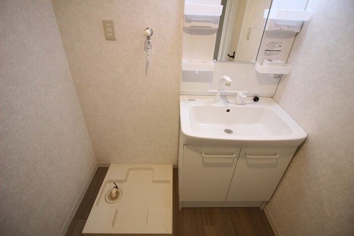 物件内観写真13　(洗濯機置場)