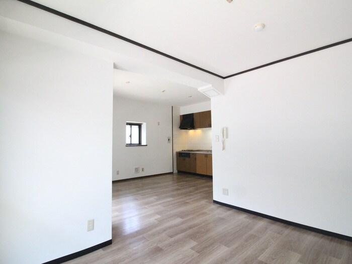 物件内観写真8　(居室)