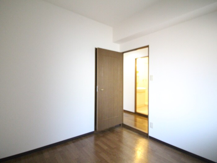 物件内観写真13　(居室)