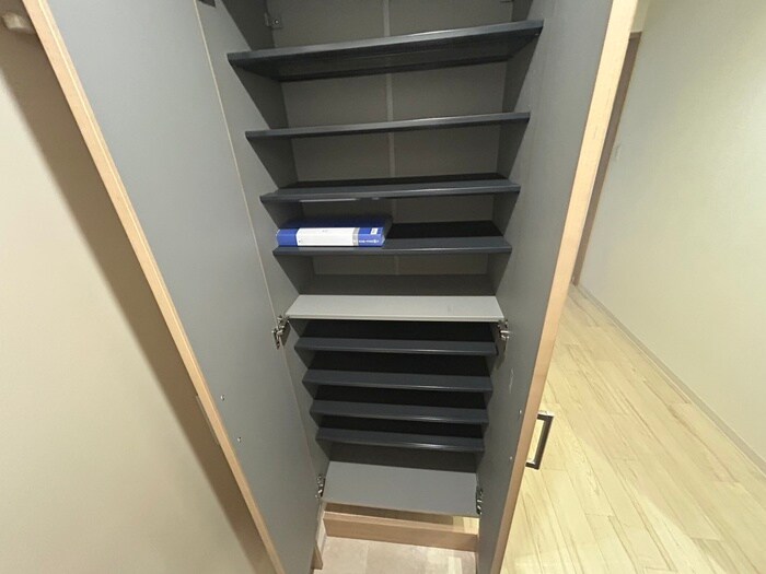 物件内観写真17　(靴箱)