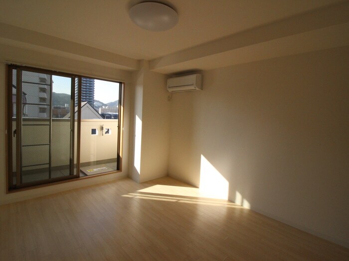 物件内観写真18　(居室)