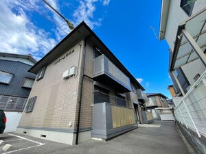 パナホーム中川A棟外観写真