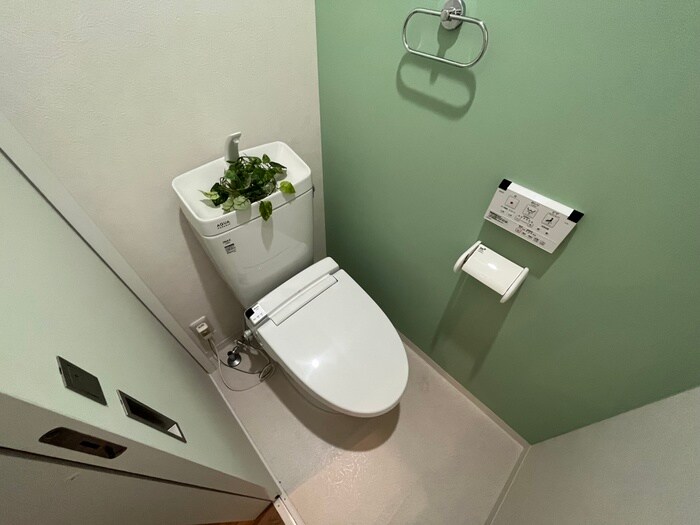 物件内観写真11　(トイレ)