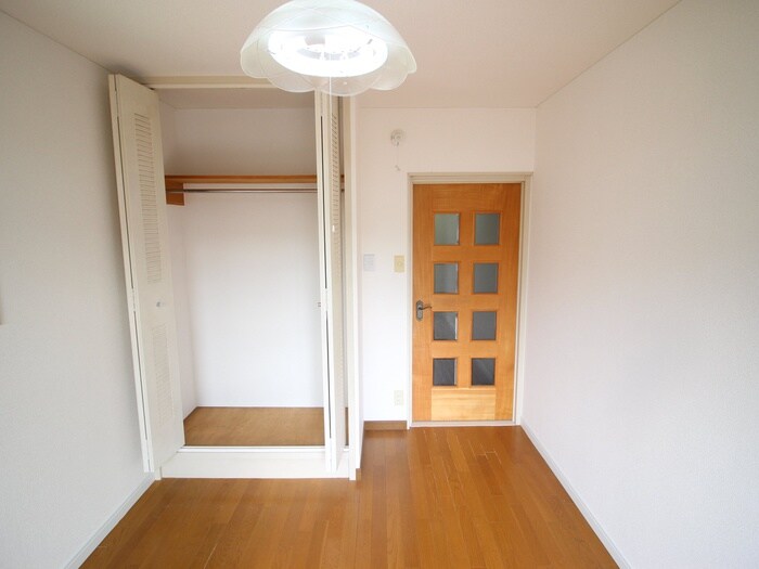物件内観写真10　(居室)