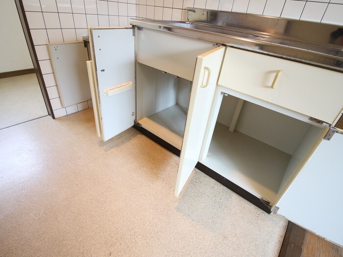 ロッシングハウス宝里のキッチン