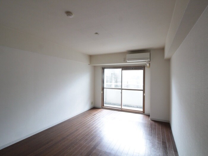 物件内観写真4　(居室)