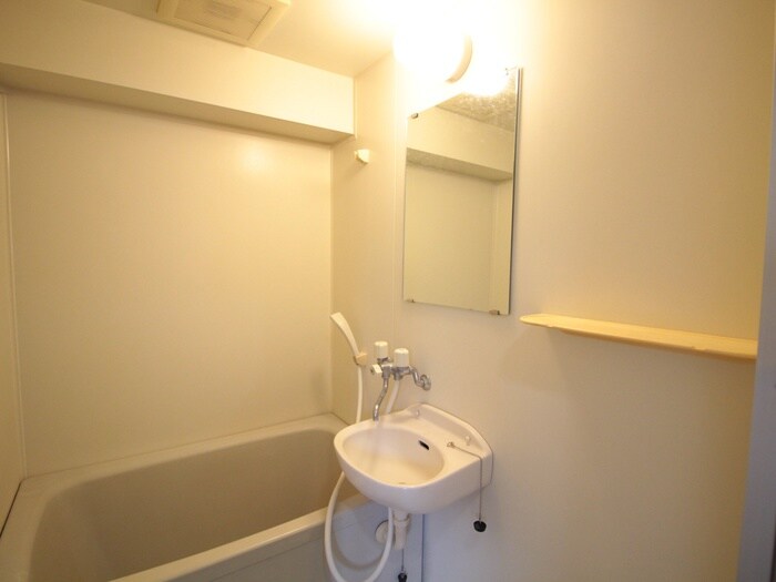 物件内観写真9　(洗面)