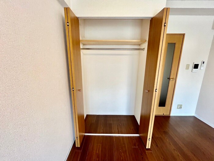 物件内観写真12　(収納)