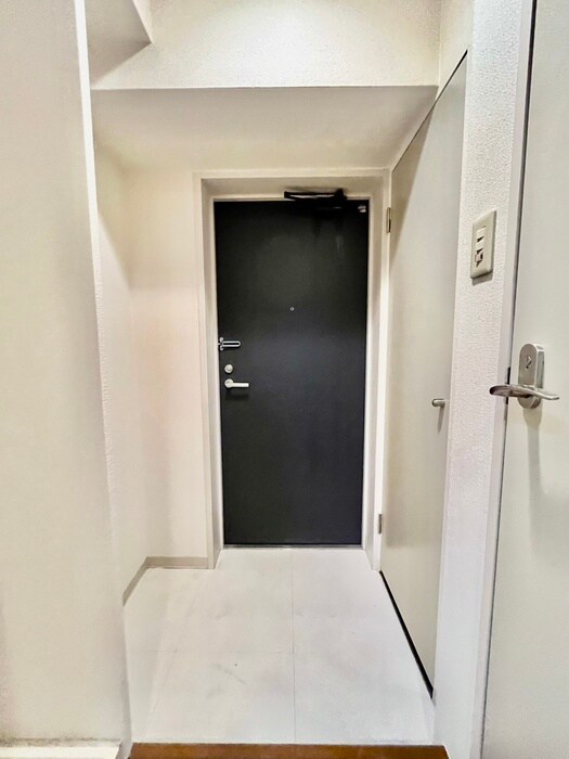物件内観写真17　(玄関)