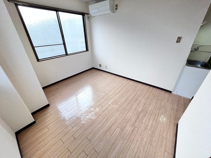 物件内観写真5　(居室)