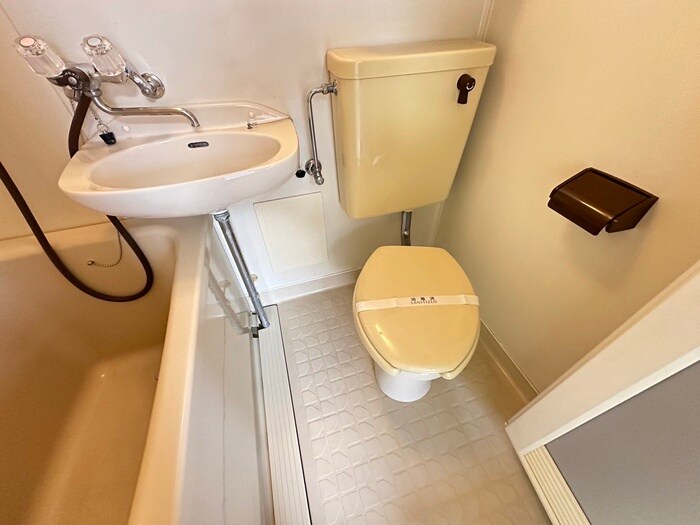 物件内観写真9　(トイレ)