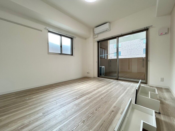 物件内観写真8　(居室)