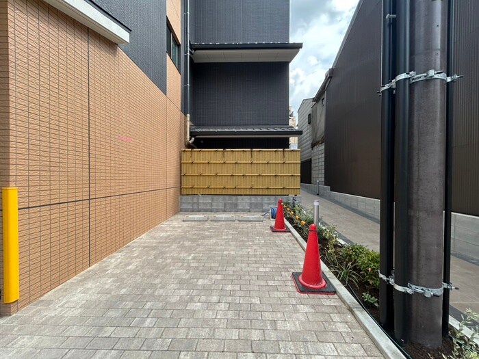 物件外観写真5　(駐車場)