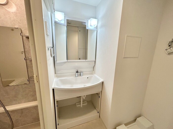 物件内観写真12　(洗面)