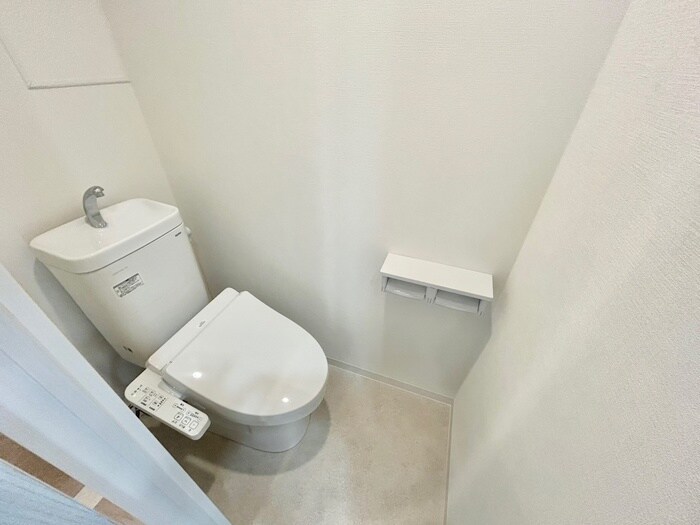 物件内観写真14　(トイレ)