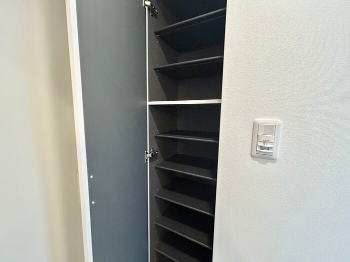 物件内観写真16　(靴箱)