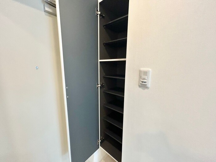 物件内観写真18　(靴箱)