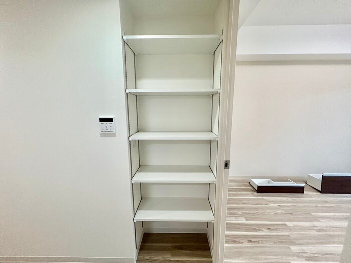 物件内観写真18　(収納)