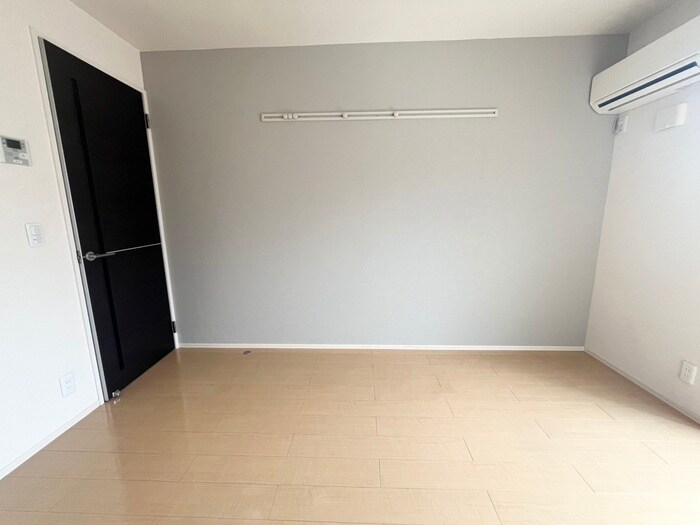 物件内観写真19　(居室)