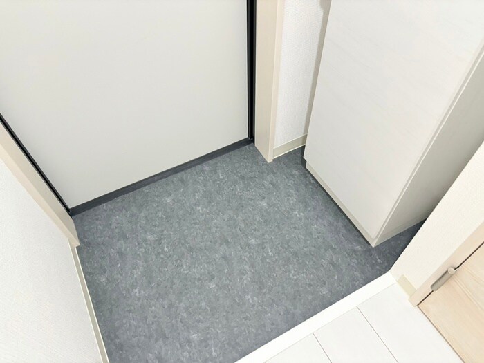 物件内観写真21　(玄関)