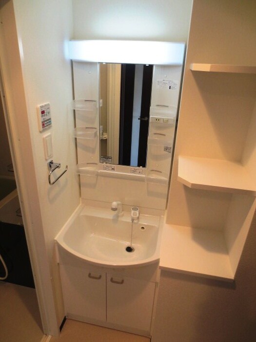 物件内観写真10　(洗面)