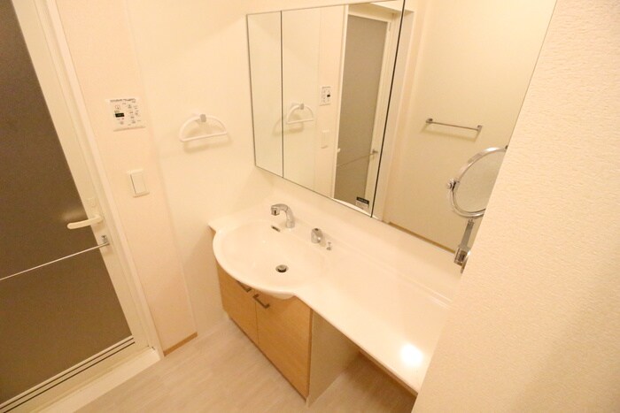 物件内観写真13　(洗面)