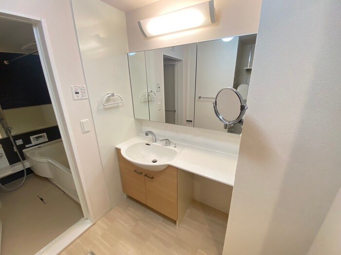 物件内観写真13　(洗面)