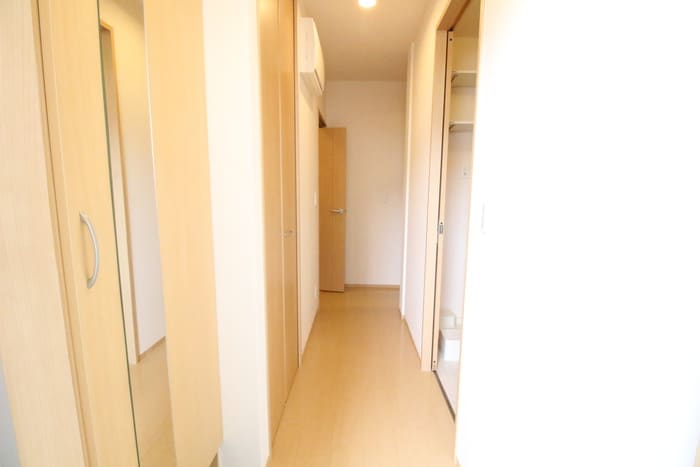 物件内観写真16　(廊下)