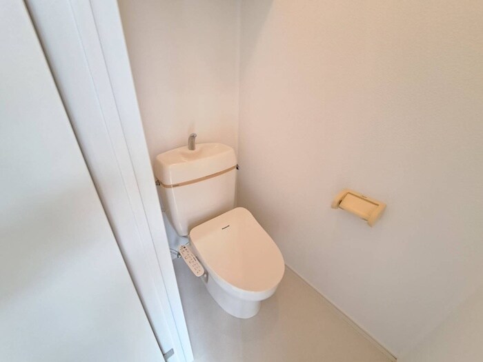 物件内観写真10　(トイレ)