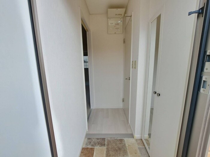 物件内観写真19　(廊下)