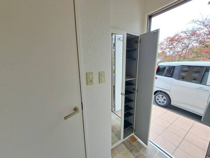物件内観写真20　(靴箱)