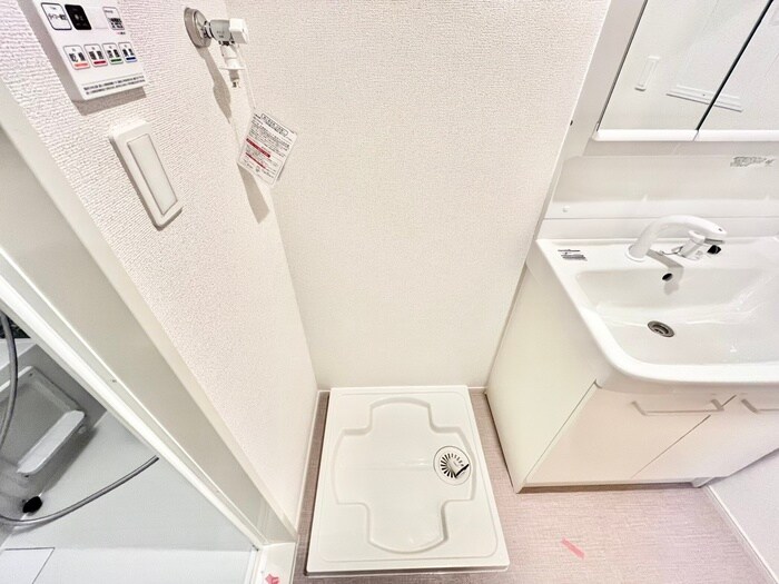 物件内観写真20　(洗濯機置場)