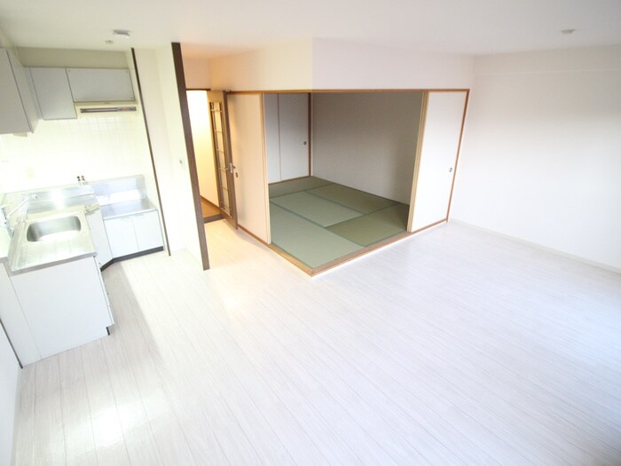 物件内観写真7　(居室)