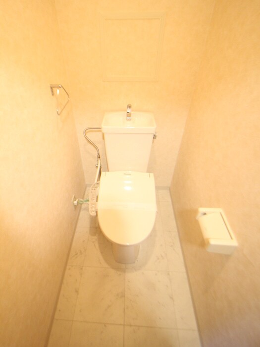 物件内観写真12　(トイレ)